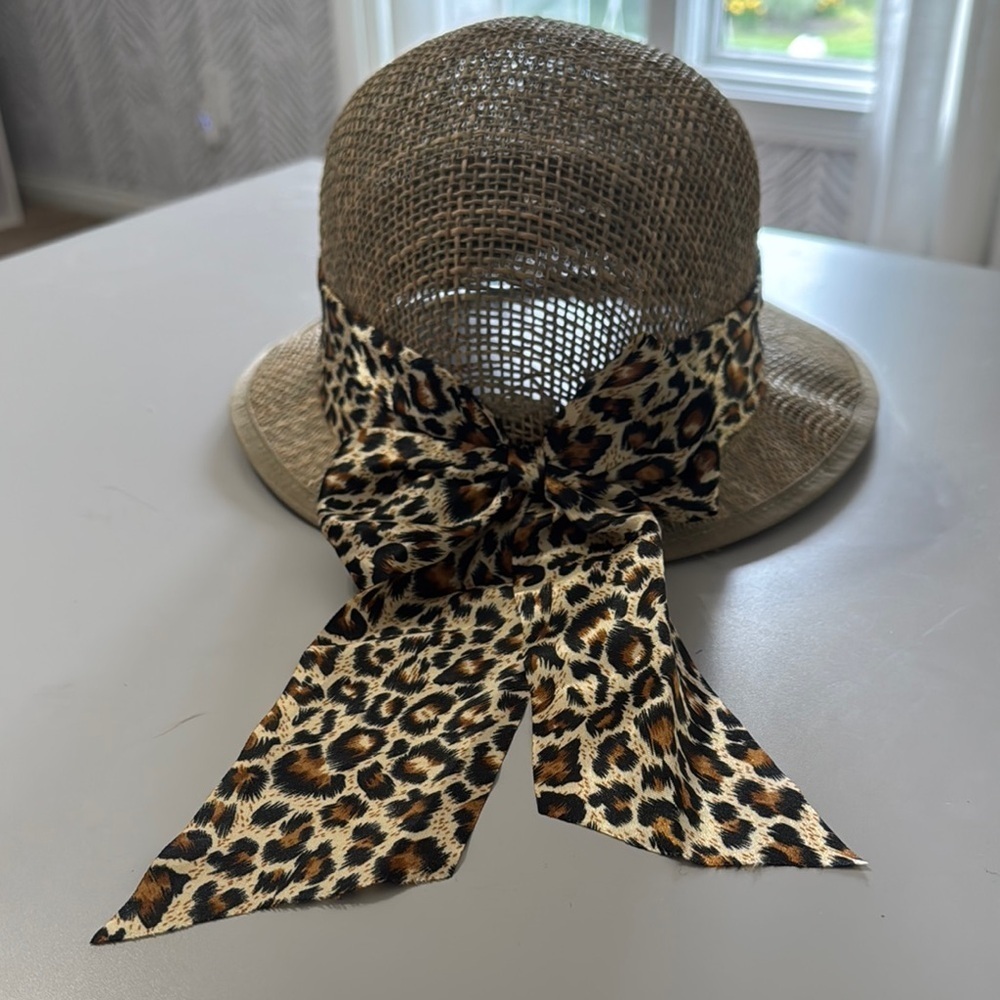 NWOT Leopard Print Ribbon Straw Hat - Picture 2 of 8